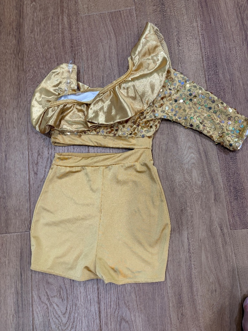Kellรฉ adult medium one shoulder dance costume